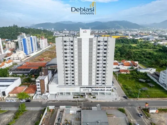 Apartamento com 2 dormitórios (1 suíte) - Dehon- Tubarão/SC