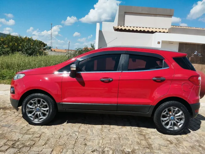 Ford Ecosport Freestyle 1.6 16V Flex 5P 2013