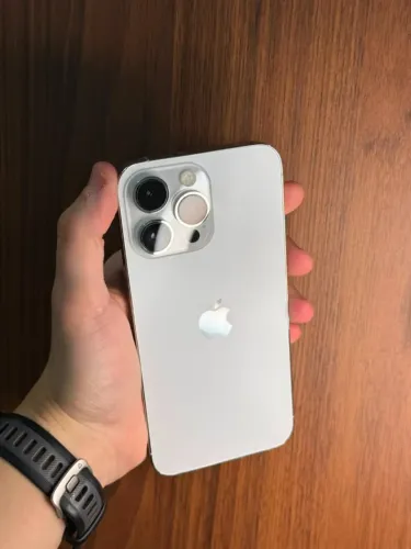 iPhone 14 Pro Max em estado de novo