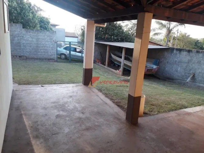 Chácara com 3 dormitórios à venda, 250 m² por R$ 250.000,00 - Irara Branca - Itaju/SP
