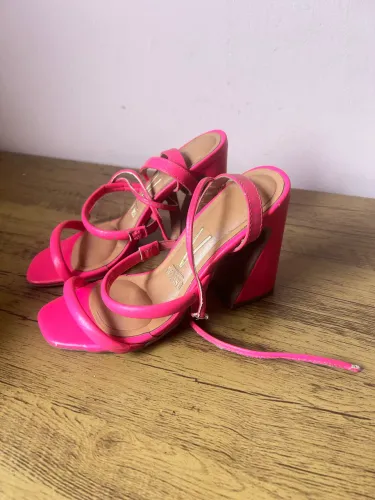Sapatos