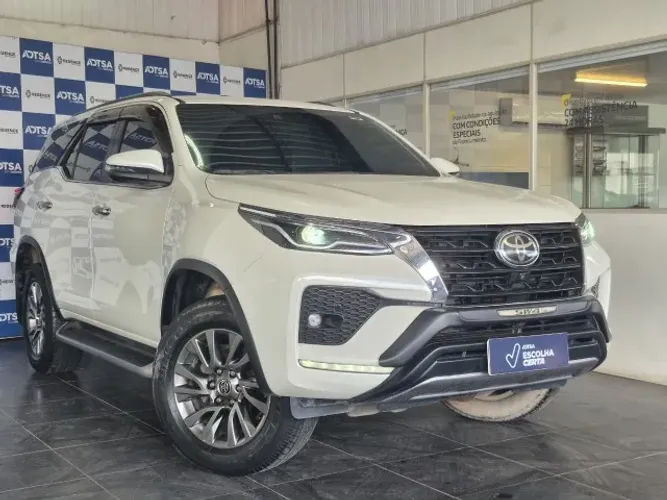 Toyota Hilux SW4 SRX 4X4 2.8 TDI 16V Dies. Aut. 2022