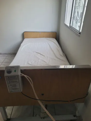 cama hospitalar cim colchão impermeável