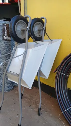 Carrinho mão 