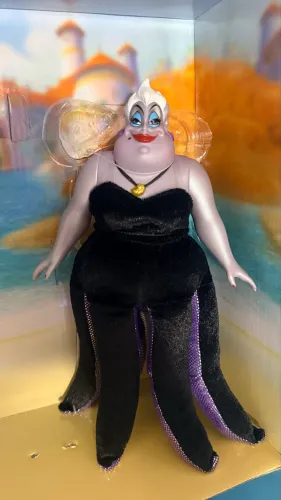 Boneca Úrsula Vilã Ariel pequena sereia princesa Disney
