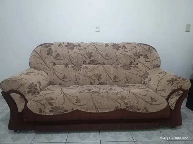 Sofá 3 lugares 250,00