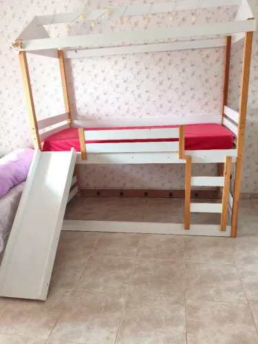 Cama beliche casinha linda!