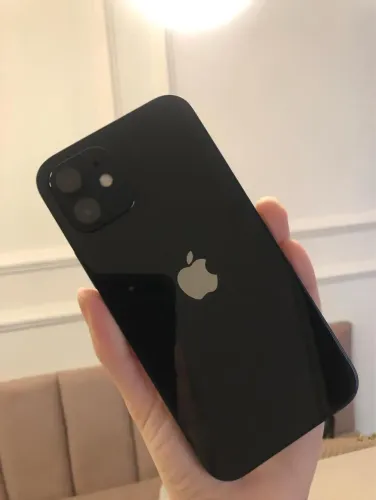 iPhone 12 preto