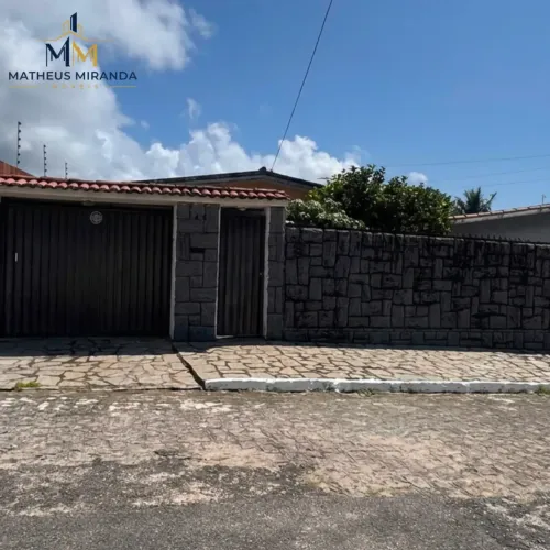 Casa para alugar no Treze de Maio com 4 quartos