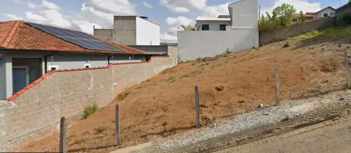 Lindo lote de 240m2 no bairro Vianna - Vista Incrível em Santa Rita do Sapucaí-MG