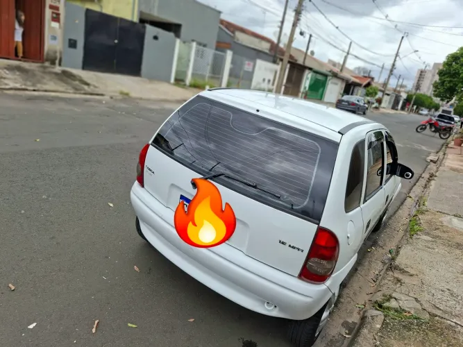 Chevrolet Corsa Wind 1.6 MPFI 4P 2001