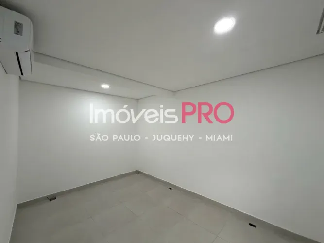 Sala comercial Moema Pássaros Fora da Rota Próximo Hospital Alvorada.