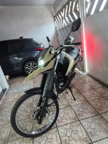 ? Yamaha XTZ 250 Lander 2023/2023 - Capitão América<br><br>? R$ 22.500<br>