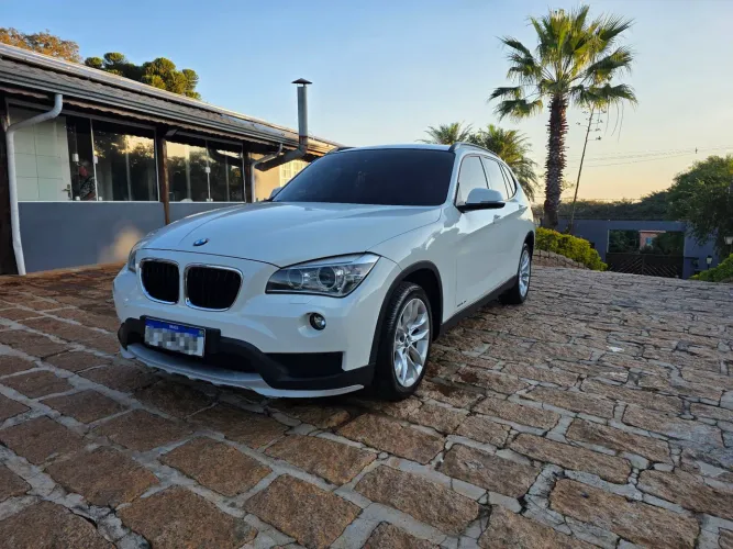 BMW X1 Sdrive 20I X-line 2.0 TB Active Flex 2015