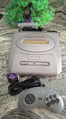 MEGA DRIVE 3 COM 60 JOGOS NA MEMÓRIA + 2 CONTROLES ORIGINAIS 6 BOTÕES