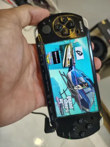 PSP 3001 com jogos