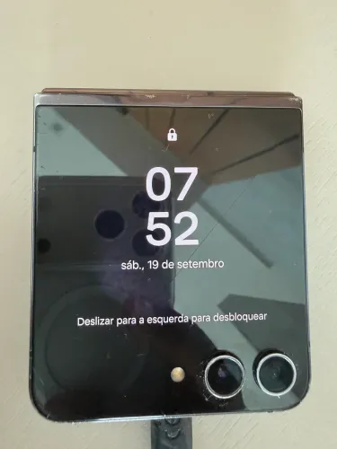 Celular Samsung Z5 flip