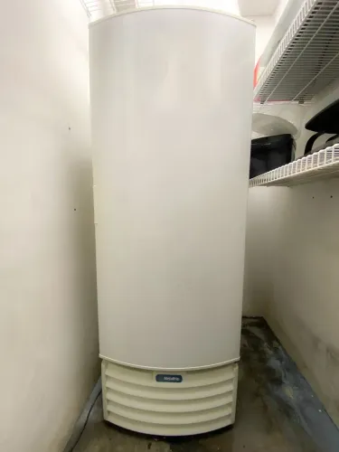 Lindo Freezer Metalfrio Vertical 539 litros