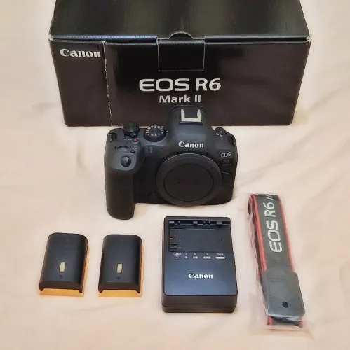 Canon R6 Mark Il + 2 Baterias LP-E6NH (Originais Novas)