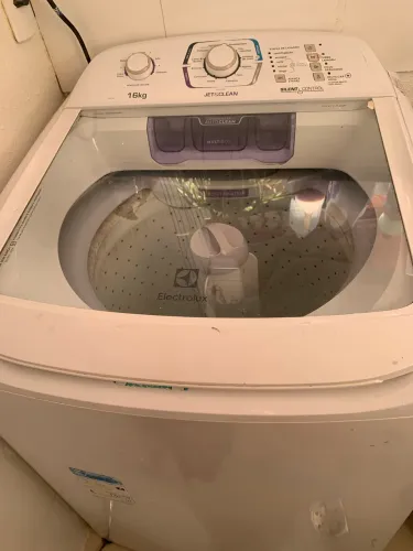 Máquina de lavar Electrolux 16 kg