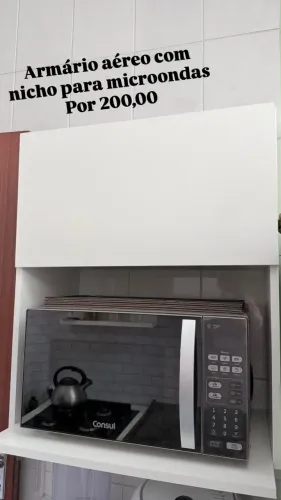 Armário com nicho aéreo