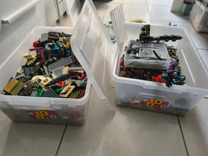Legos várias peças e conjuntos