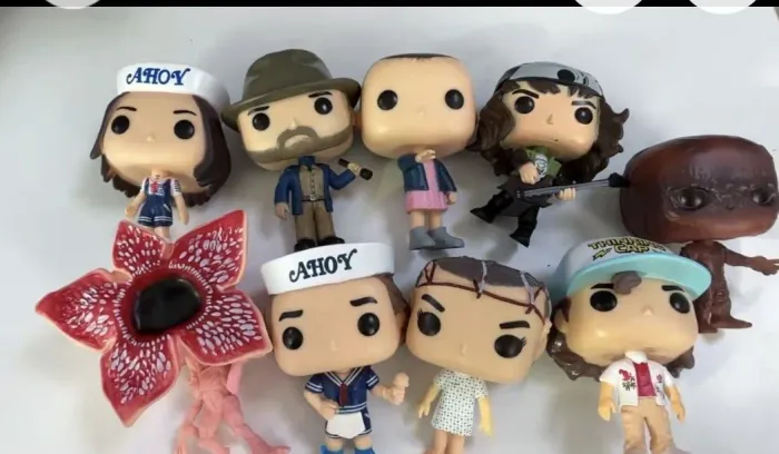 Funko pop stranger things sem caixa 