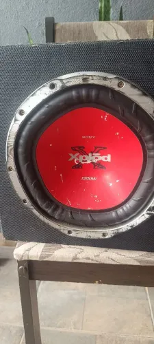 Sony Xplod vermelho