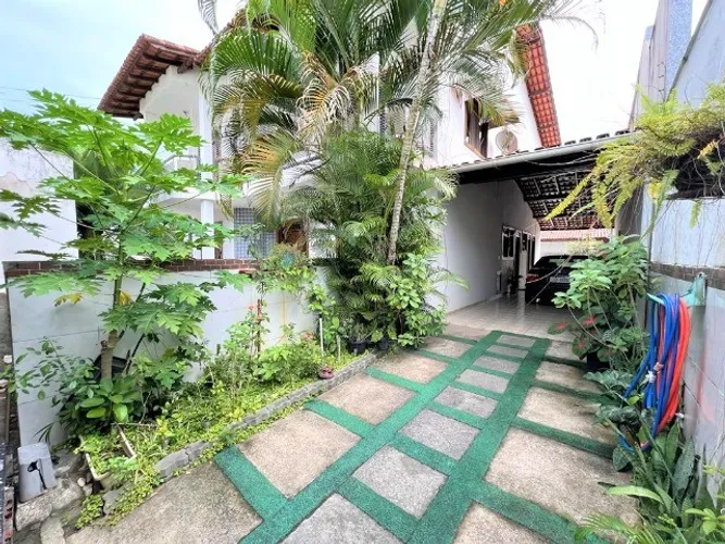 Vendo Casa na Mata da Praia com 336m² Construídos, 4 Quartos e Lazer - R$ 3.100.000,00