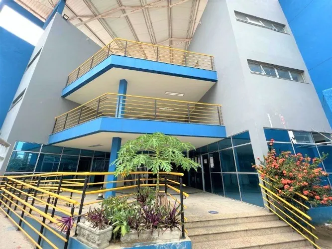 Alugo Prédio Comercial em Consolação com 5.560m² e 60 Salas - R$ 120.000