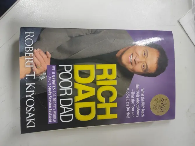 Livro Robert T. Kiyosaky Rich dad poor dad