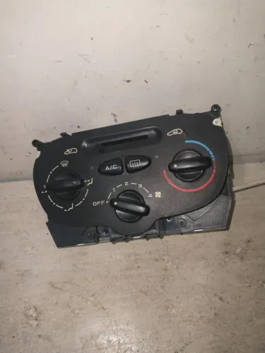 Comando ar condicionado Peugeot 206 1.4 2004/08