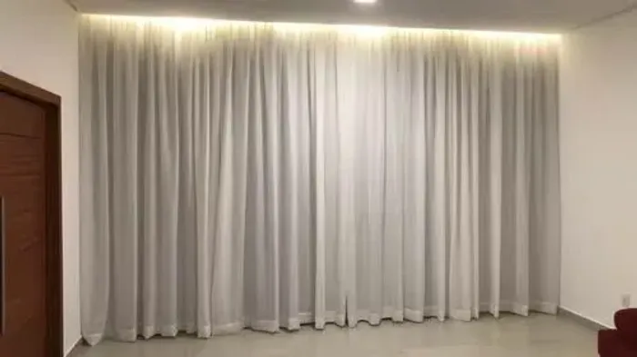 Cortinas de trilho por encomenda 