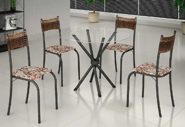 jogo de mesa com 4 cadeiras 