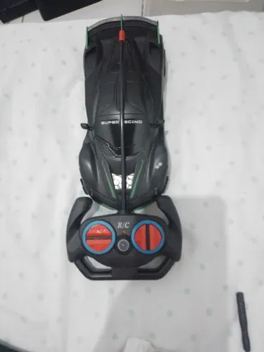 Carros de controle remoto elétrico