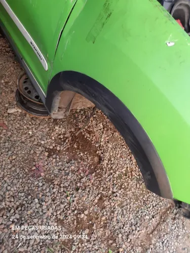 Moldura dianteira direita Sandero Stepway 2016