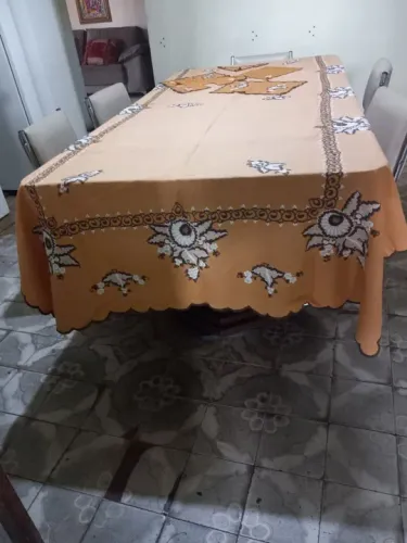 Toalha de mesa em linho.