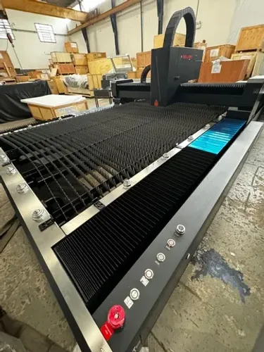 Máquina Fiber Corte de Metal 3015