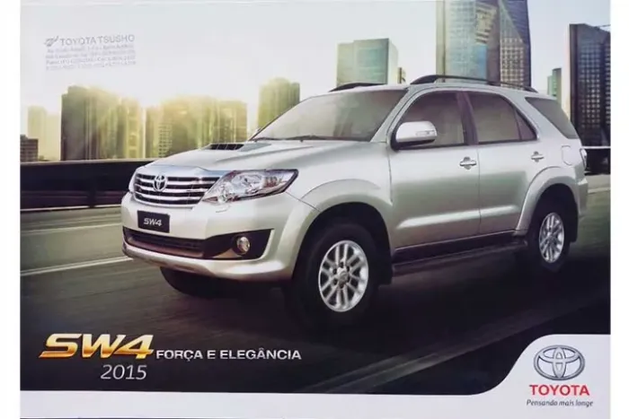 Catálogo, folder Toyota Hilux SW4 2015