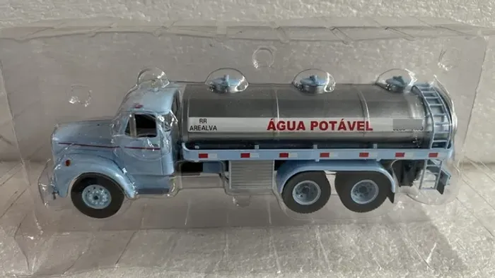 Coleção Caminhões Brasileiros Scania Lbs 85 (plástico)