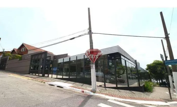 Galpão/Pavilhão na Av dos Bandeirantes