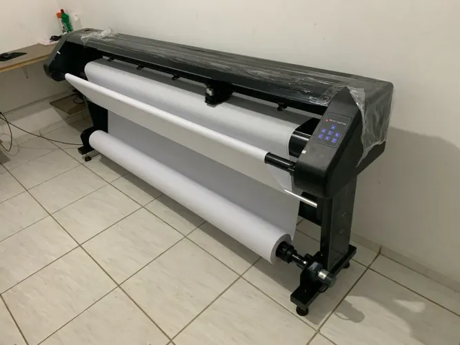 Plotter para risco/modelagens Confecção