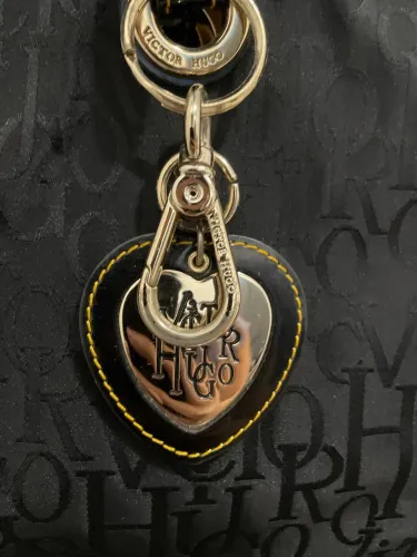 Bolsa Victor Hugo Raridade + Chaveiro