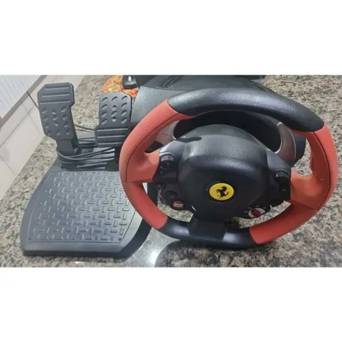 Volante thrustmaster ferrari 458 Itália 