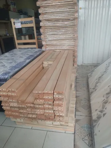 Beliche eucalipto reforçados NOVOS PARA ALOJAMENTO 