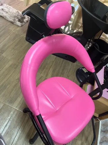 Cadeira de salão rosa 