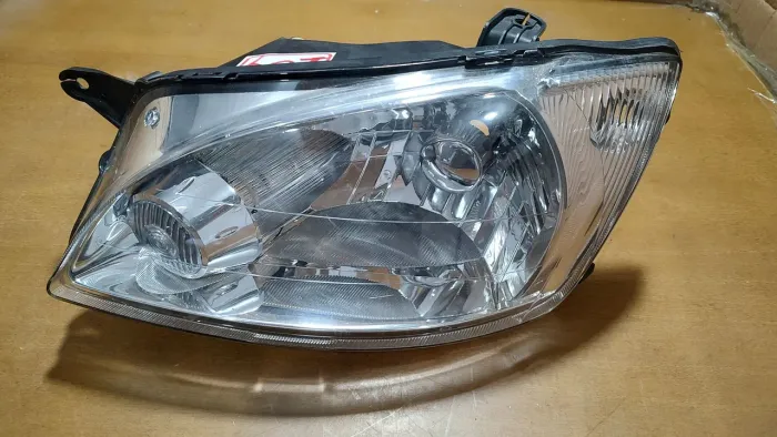 Farol Corsa classic esquerdo 2011 2016 original novo detalhe restaurado CD 104