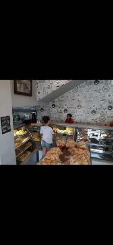 3 Balcões Expositores ? 1 Refrigerado + 2 Neutros ? Vidro Curvo ? Ótimo Estado