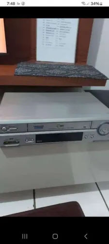 Vídeo cassete funcionando perfeitamente