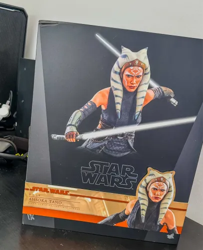 Action Figure Asokah Hot Toys